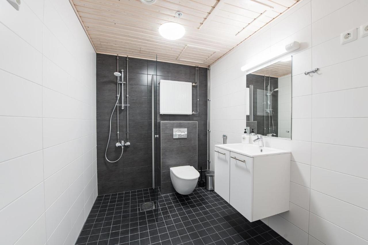 Forenom Serviced Apartments Vantaa Neilikkatie Bagian luar foto